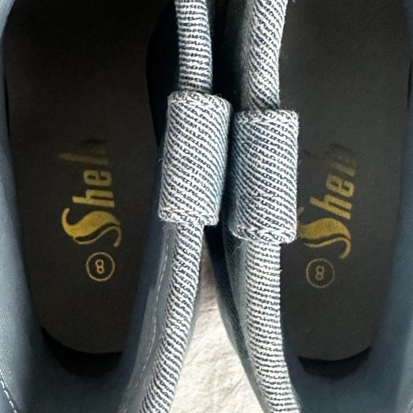 NWT White and Denim Fold Over Pull-On Western Ankle Boots - Picture 8 of 8